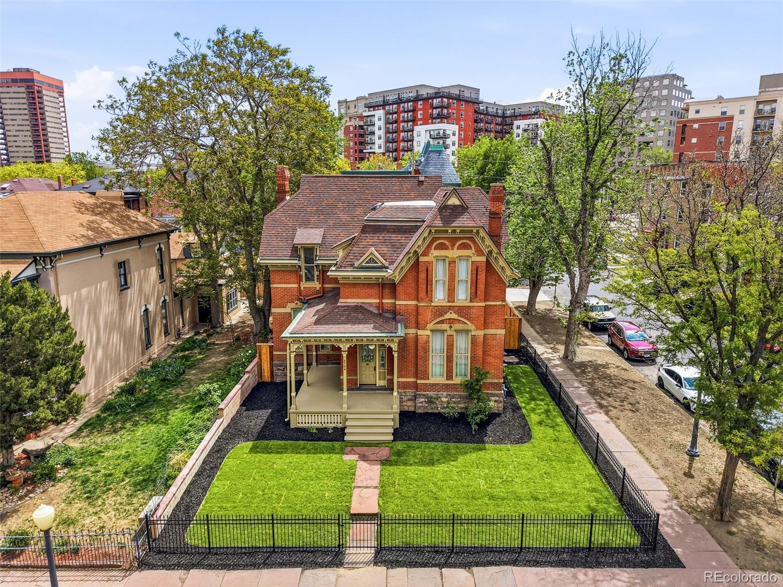 2104 Glenarm Place