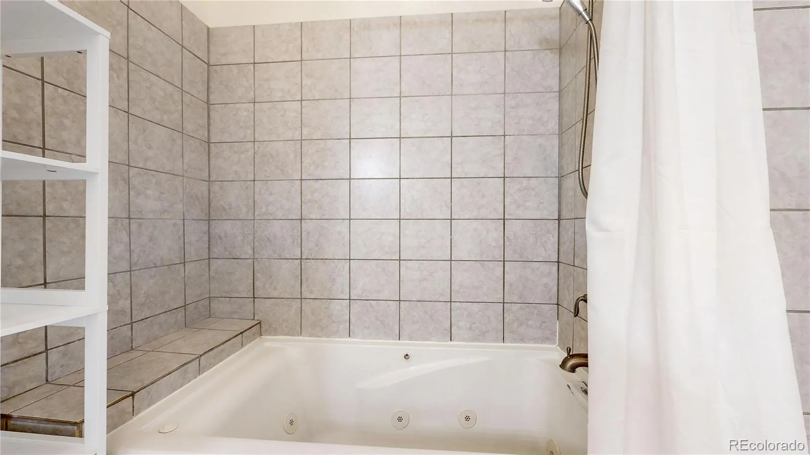 Denver, Colorado 80234, United States, 2 Bedrooms Bedrooms, ,2 BathroomsBathrooms,Residential,Active,235340