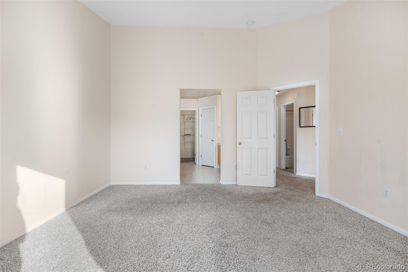 274 W Willowick Circle