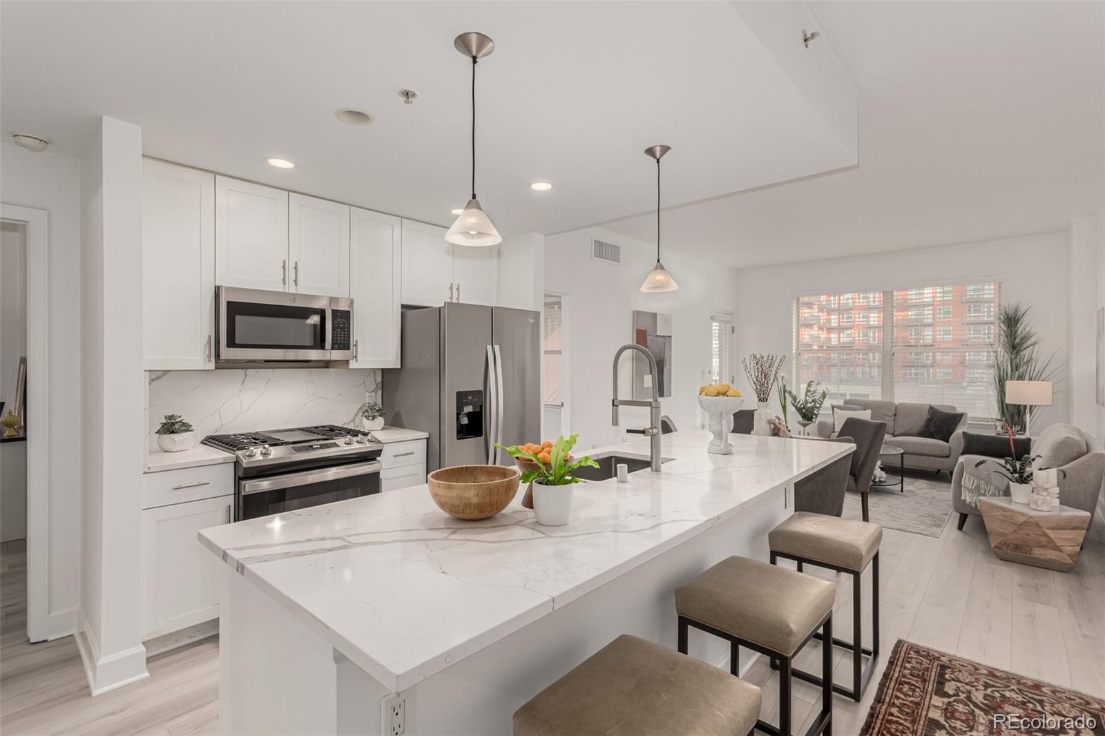 1975 N Grant Street 627