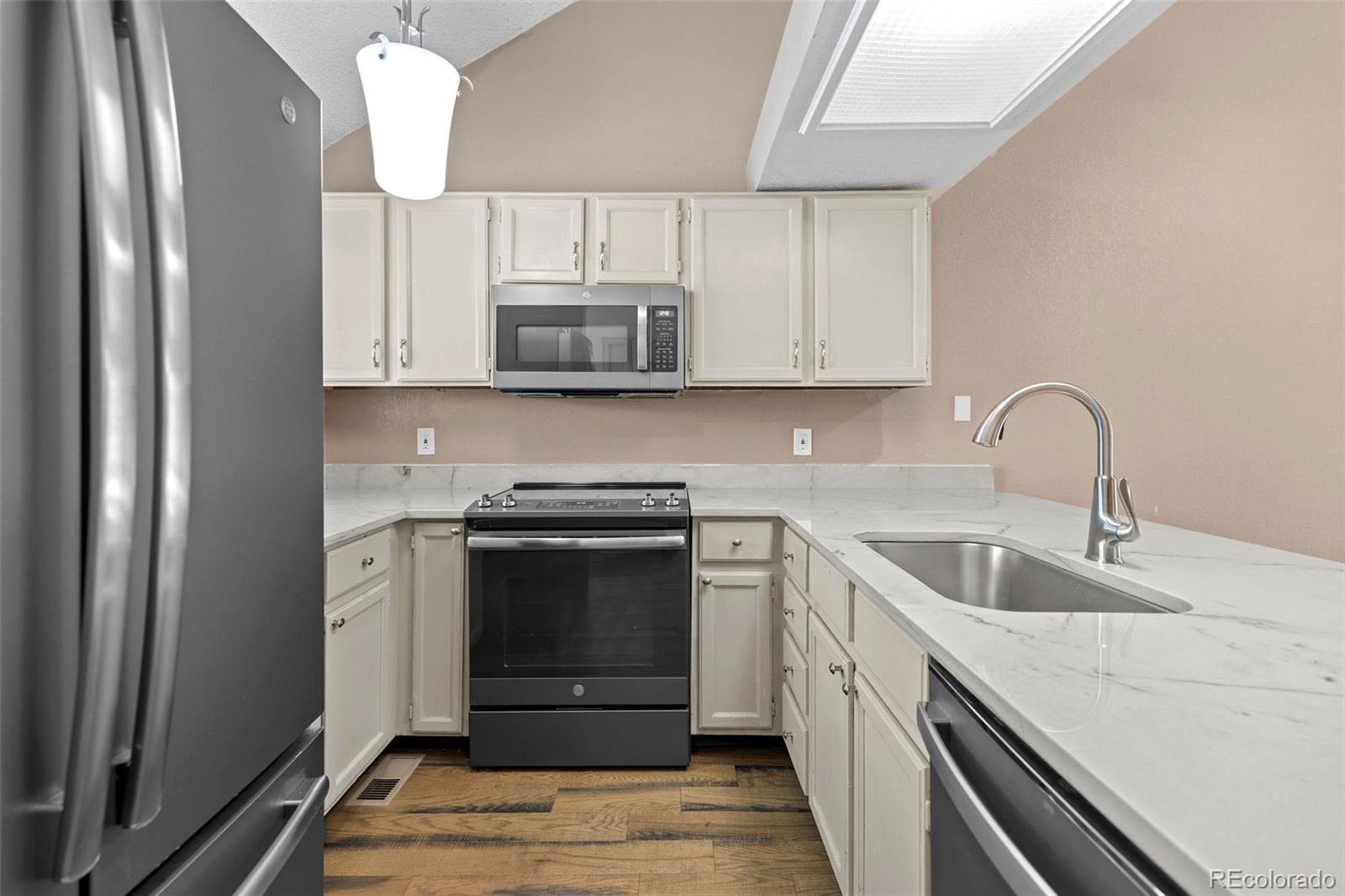 7767 Elmwood Street, Littleton, CO, 80125 1 7767 Elmwood Street