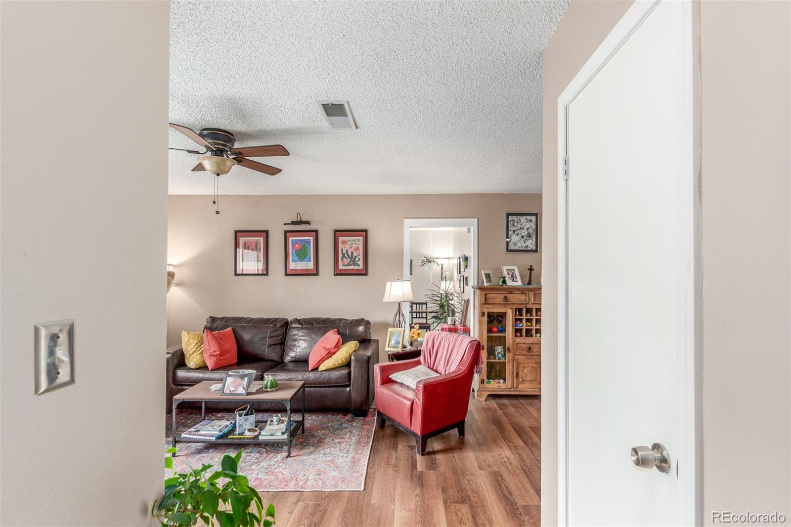 2330 E Fremont Avenue B19