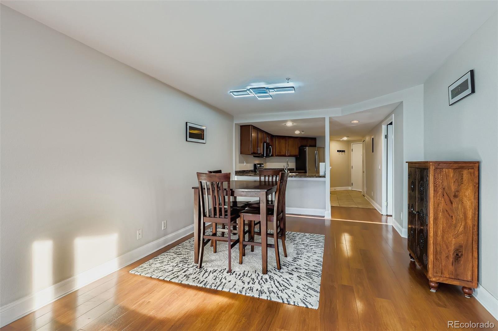 100 Park Avenue W #606