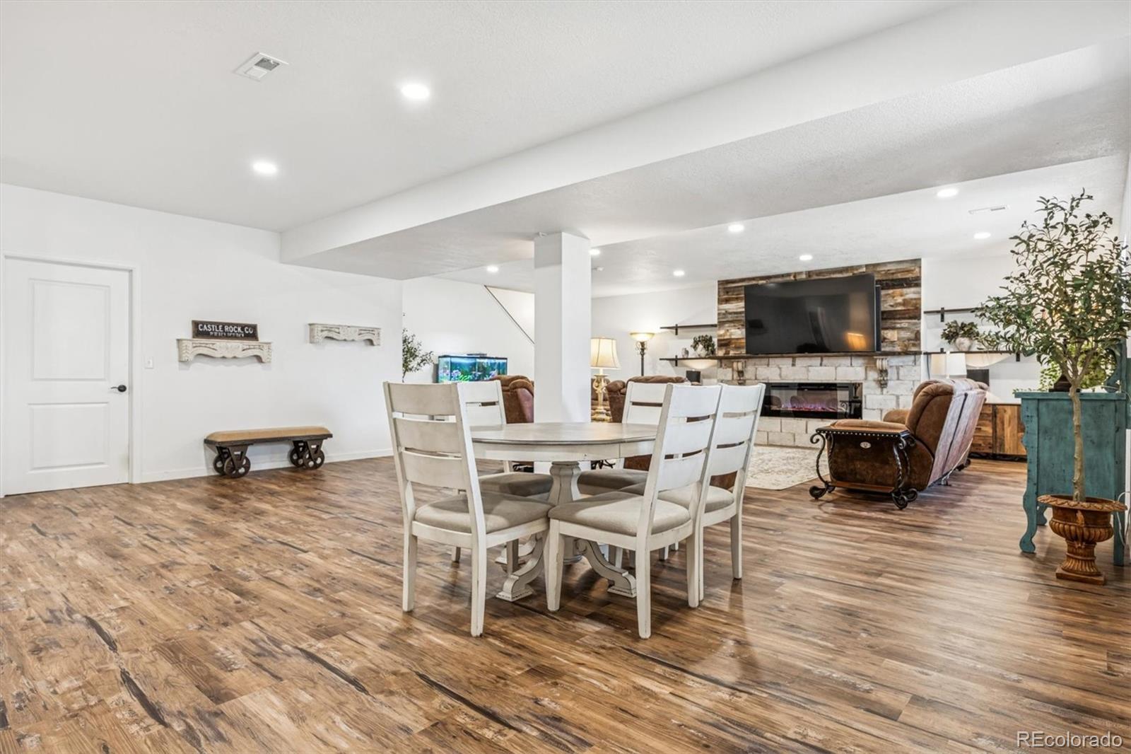 4985 Cattle Cross Lane