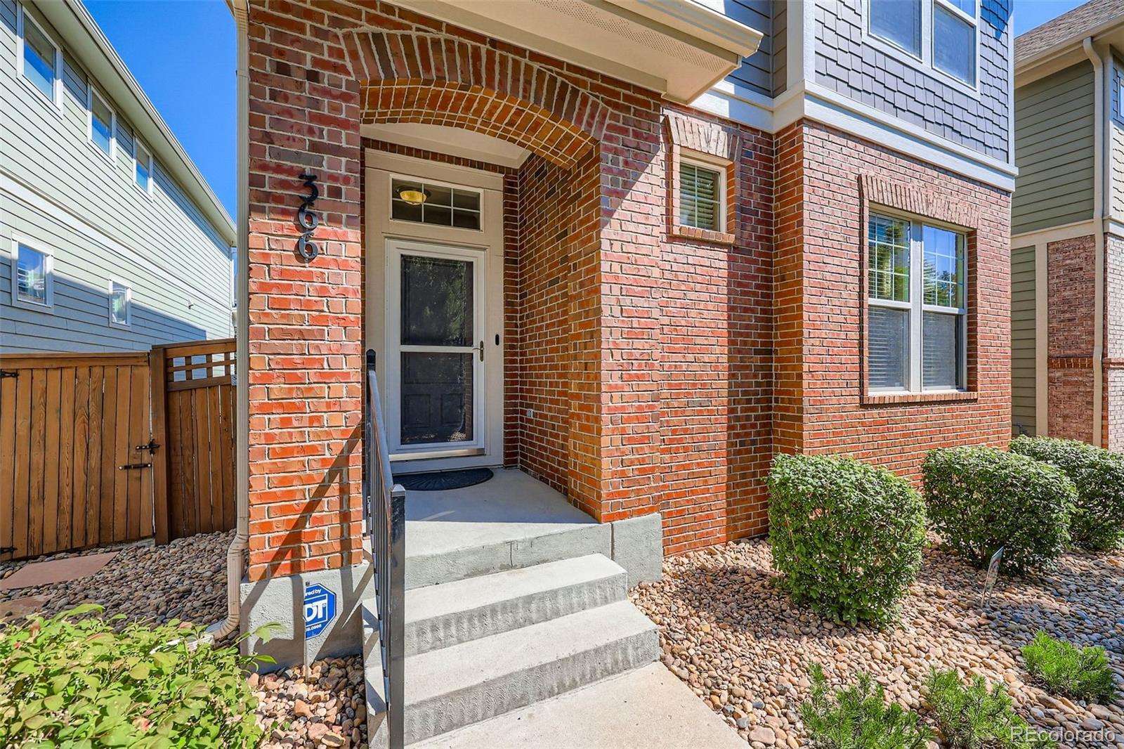 366 Dallas Street