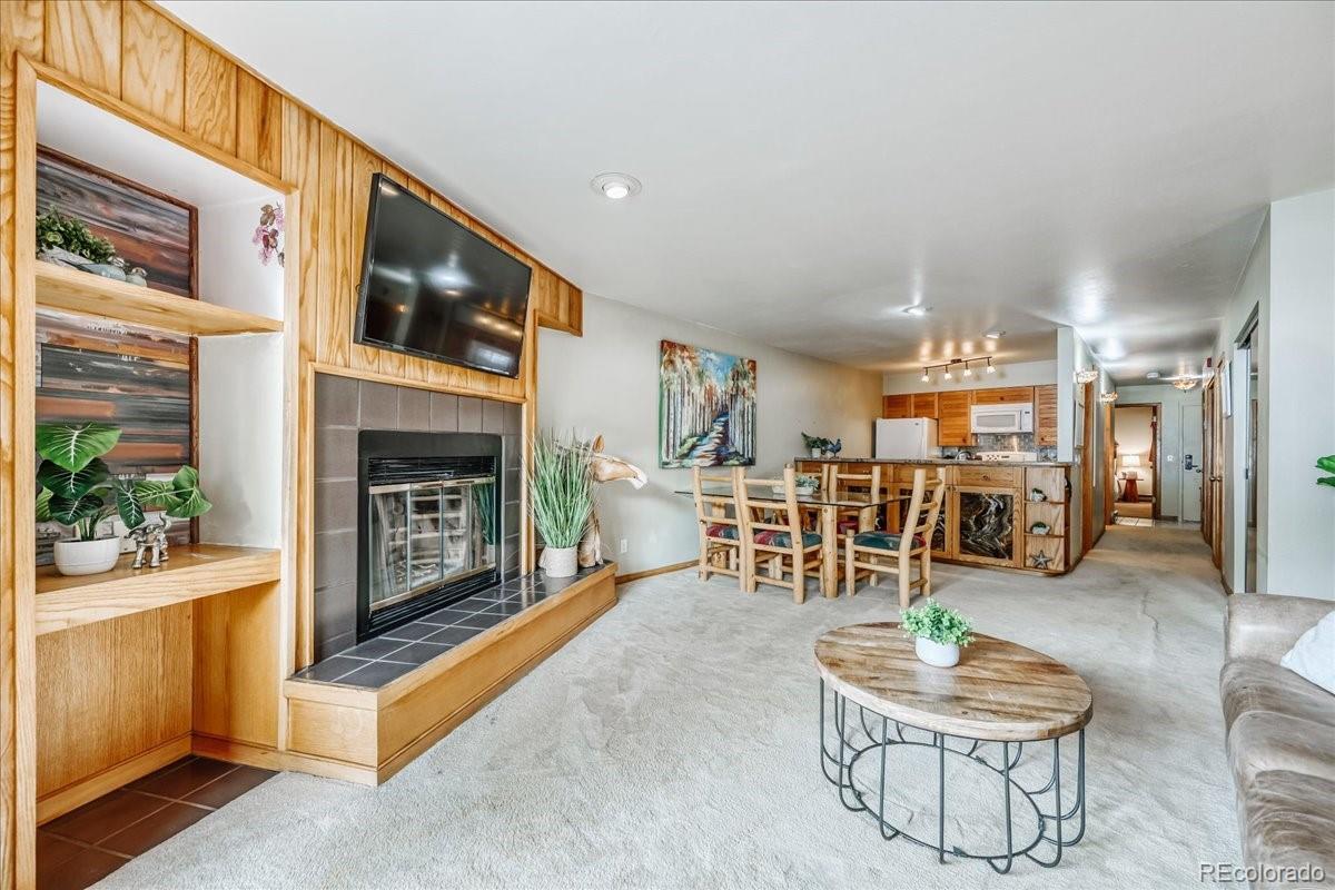 22804 US Highway 6 106