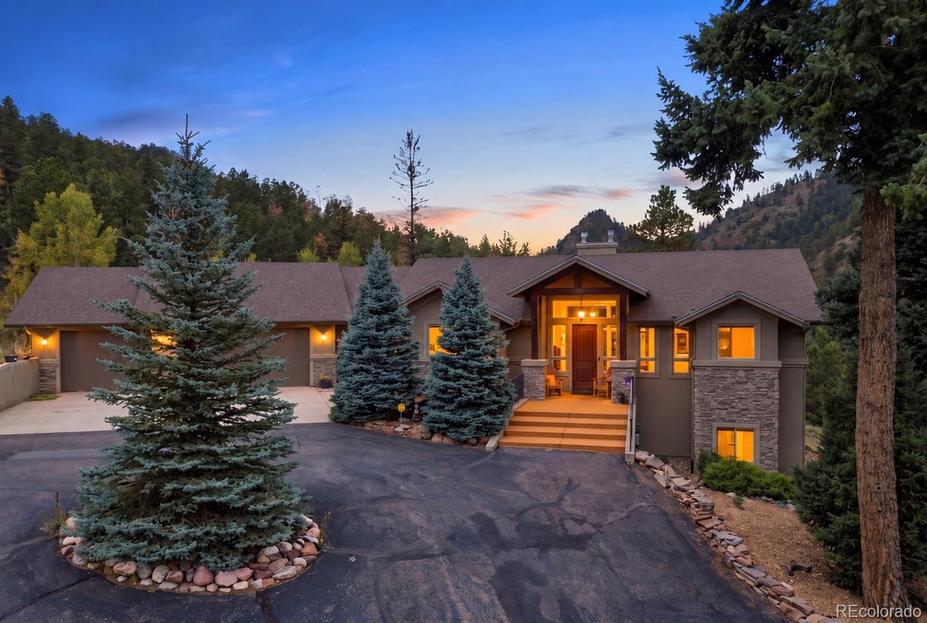 Photo of 609 Crystola Court, Woodland Park, CO 80863 (MLS # 5925574)