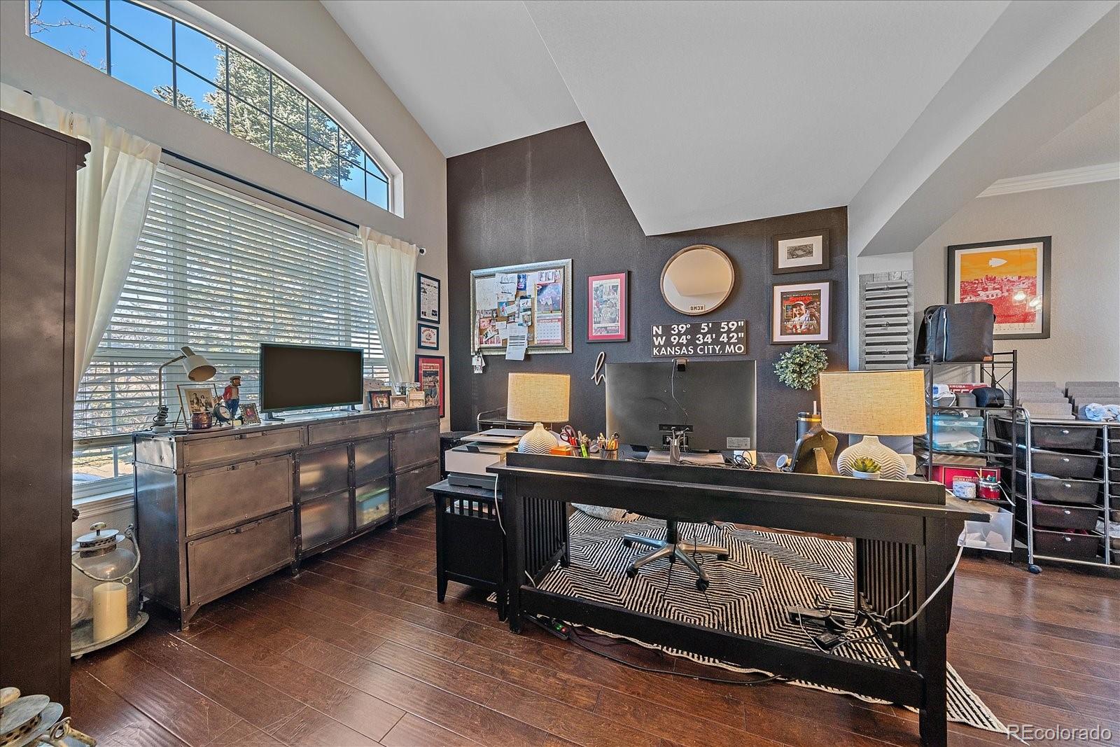 9962 Hawthorne Street