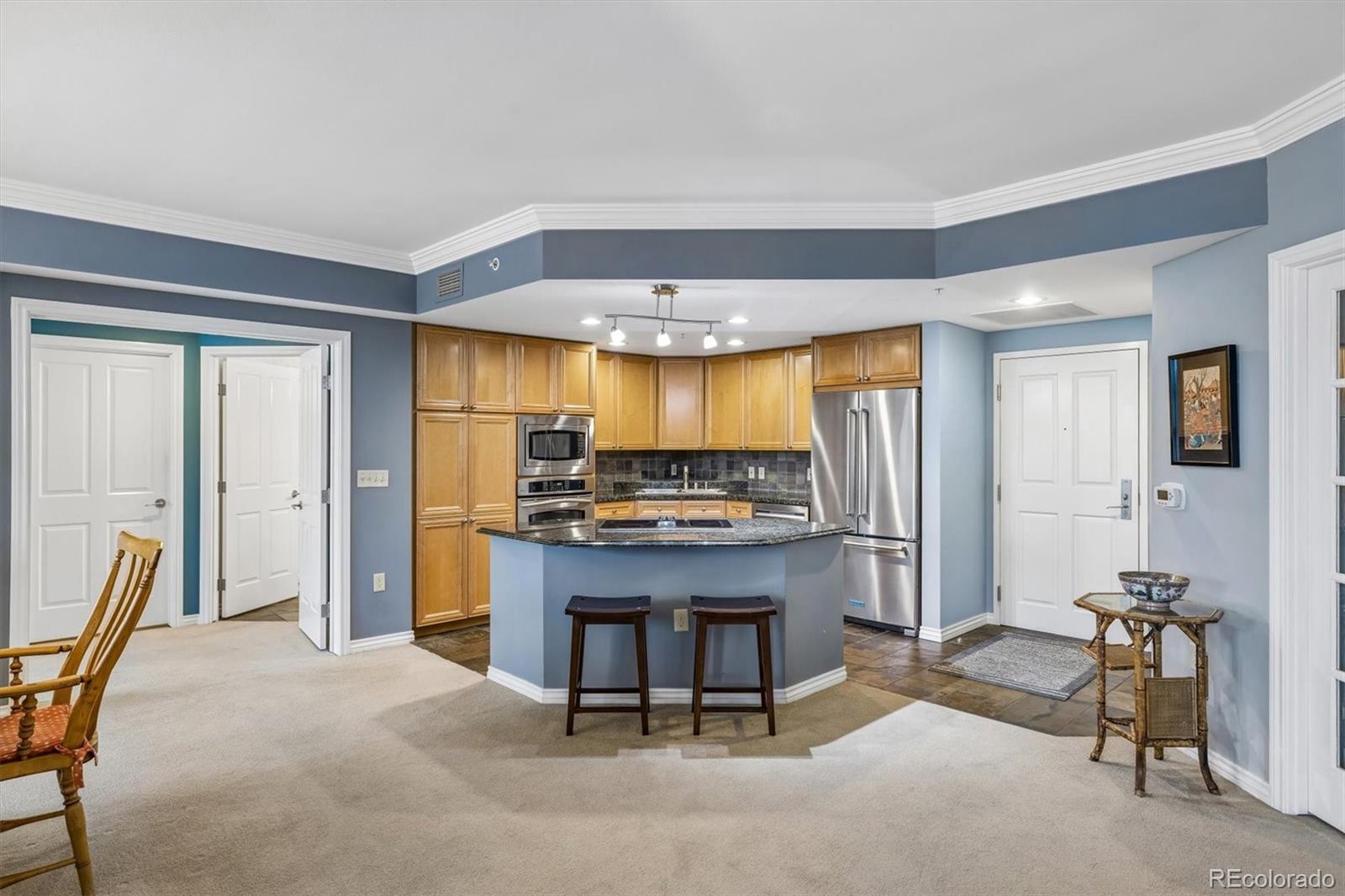 8100 E Union Avenue 906