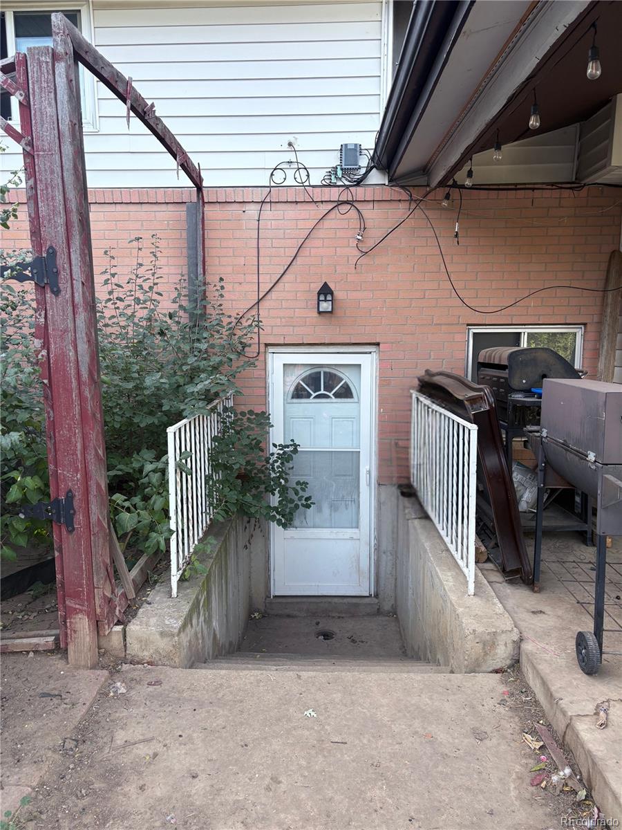 1429 W 102nd Avenue