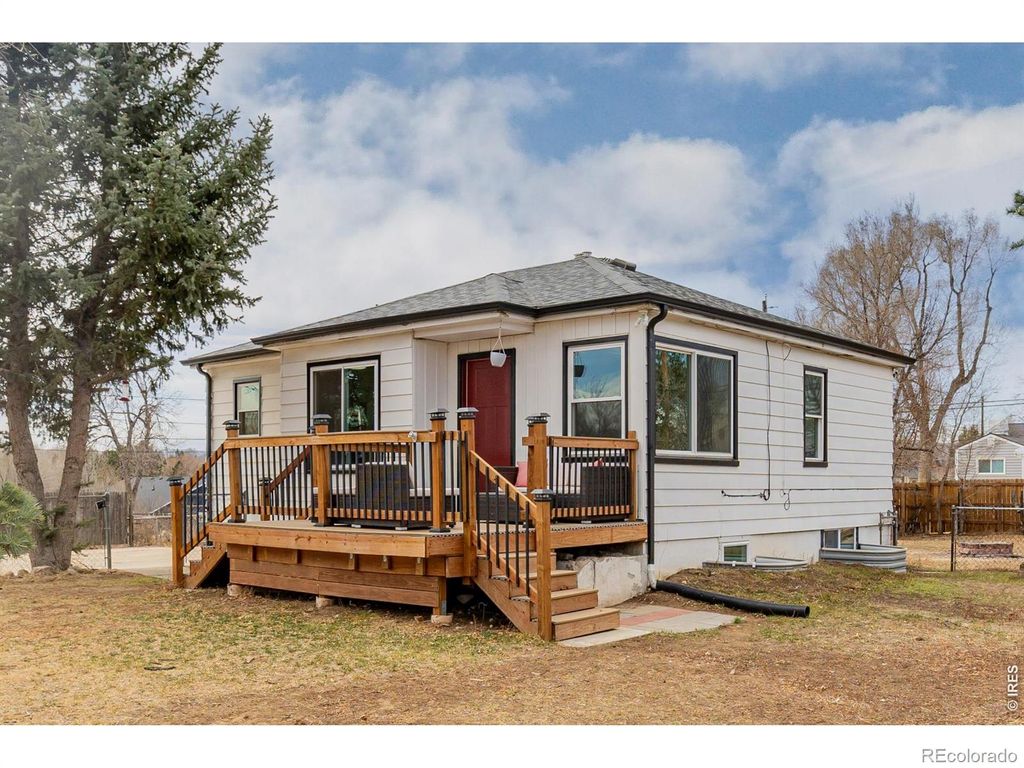 Photo of 825 Gray Street, Lakewood, CO 80214 (MLS # IR1053946)