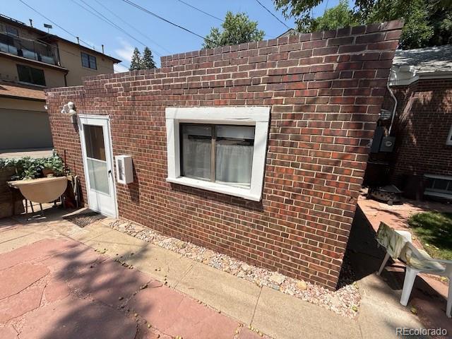 3262 N Wolff Street