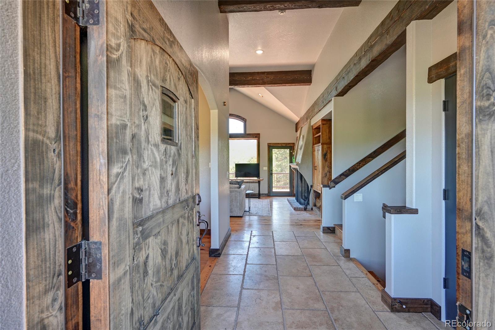 18390 Camino Del Norte