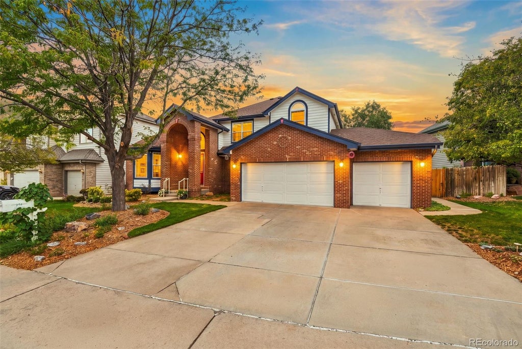 Photo of 5643 S Ventura Court, Centennial, CO 80015 (MLS # 1562167)