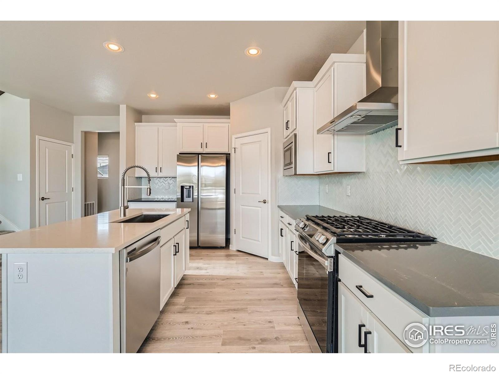 1395 S Gardenia Drive