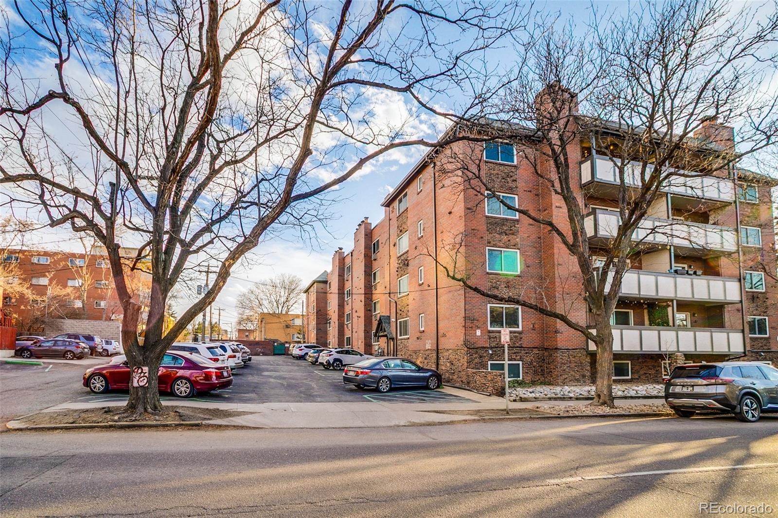 1270 N Marion Street 512