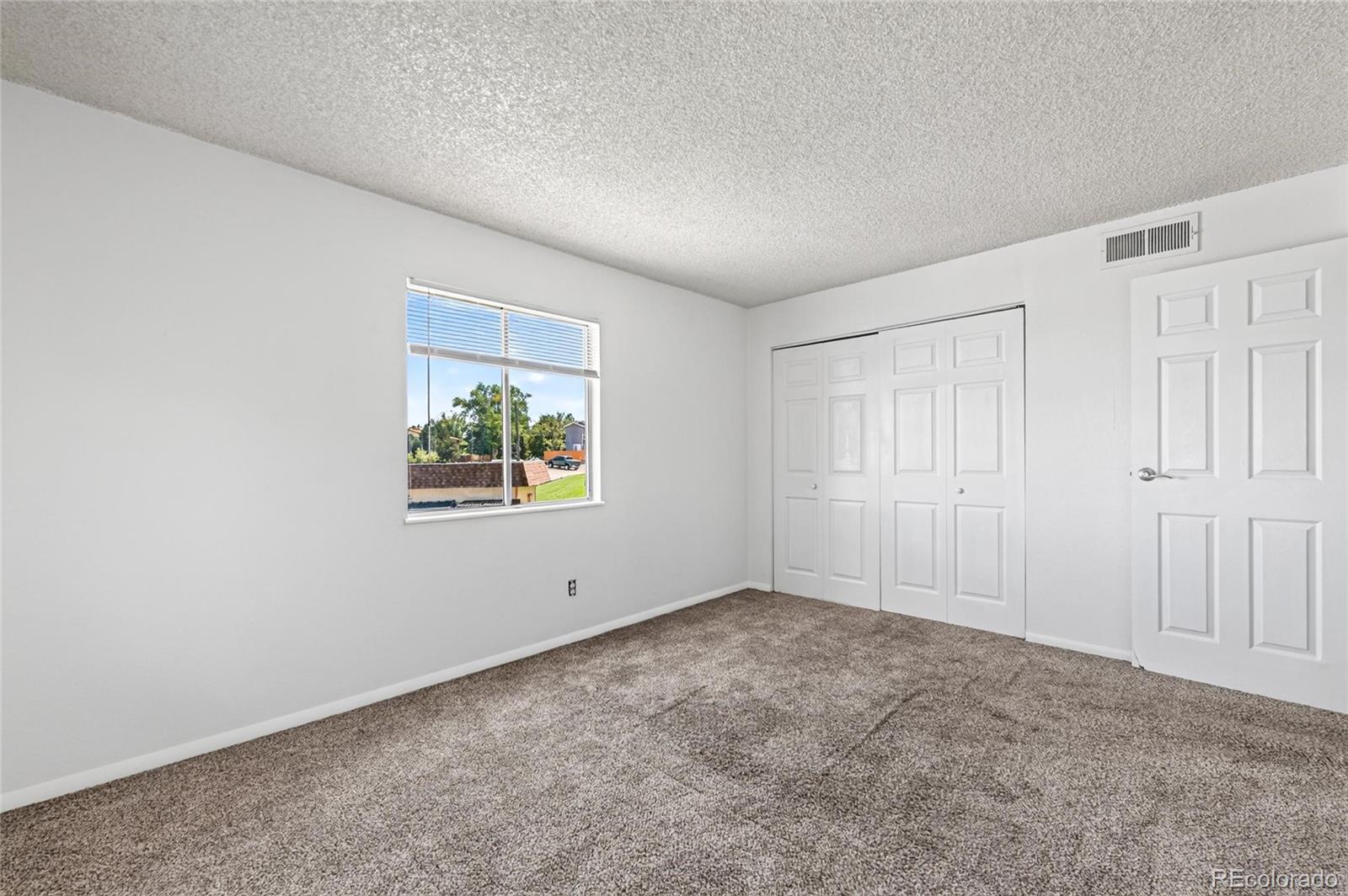 10211 Ura Lane 9-207