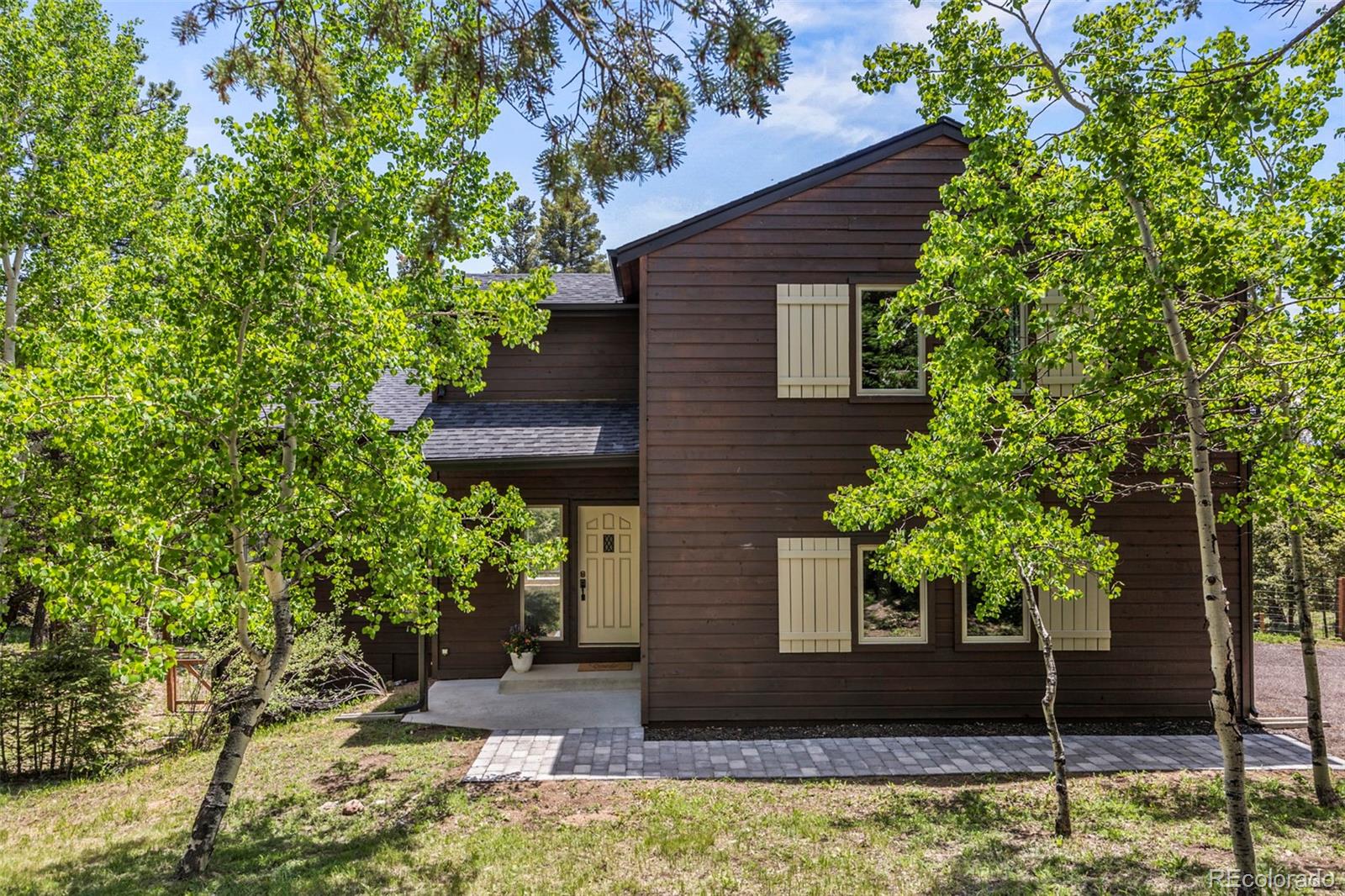 30866 Kings Valley Way