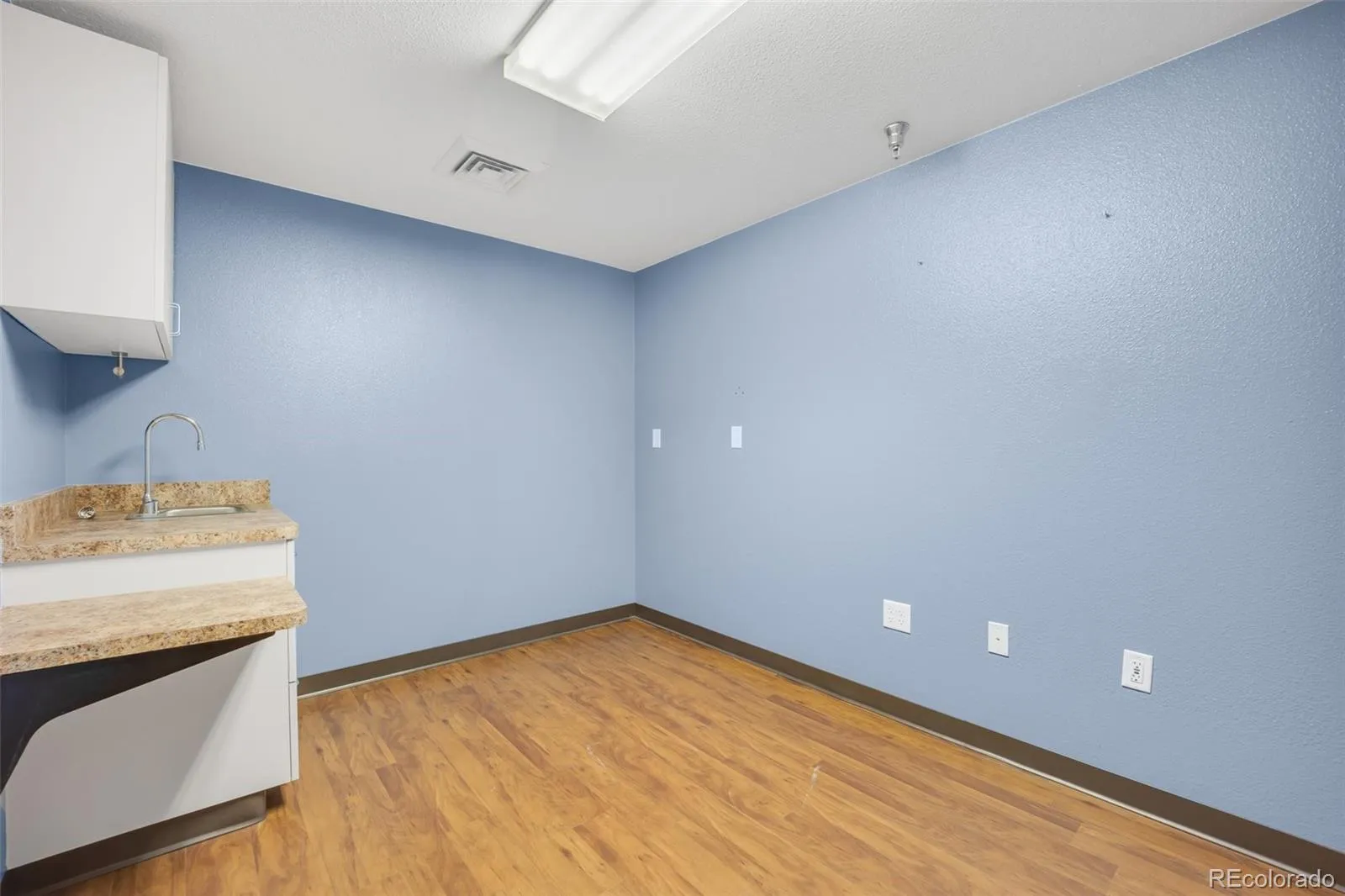 Colorado Springs, Colorado 80909, United States, ,Commercial,Active,60651