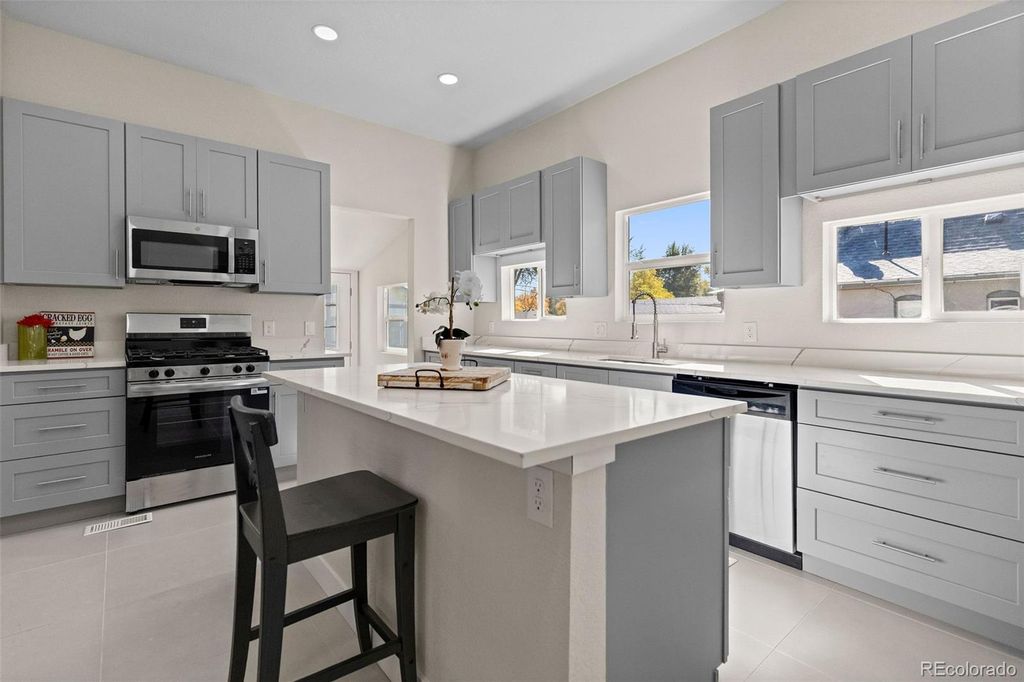 Photo of 146 Stuart Street, Denver, CO 80219 (MLS # 5617837)