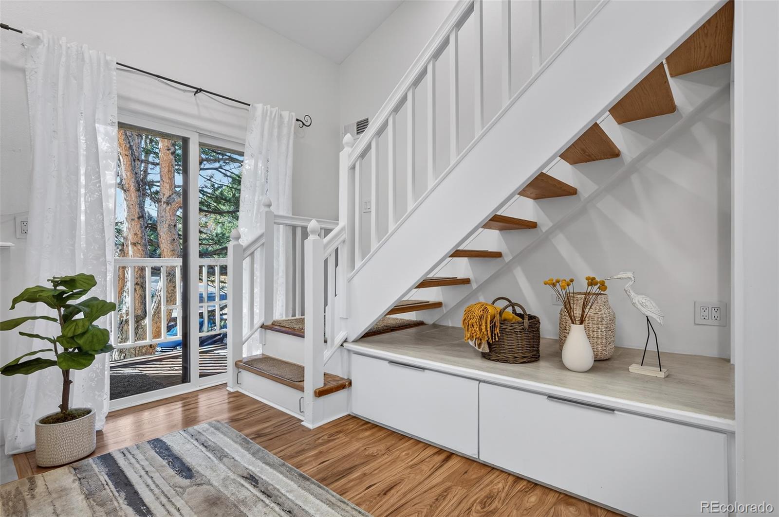 9690 Brentwood Way 207