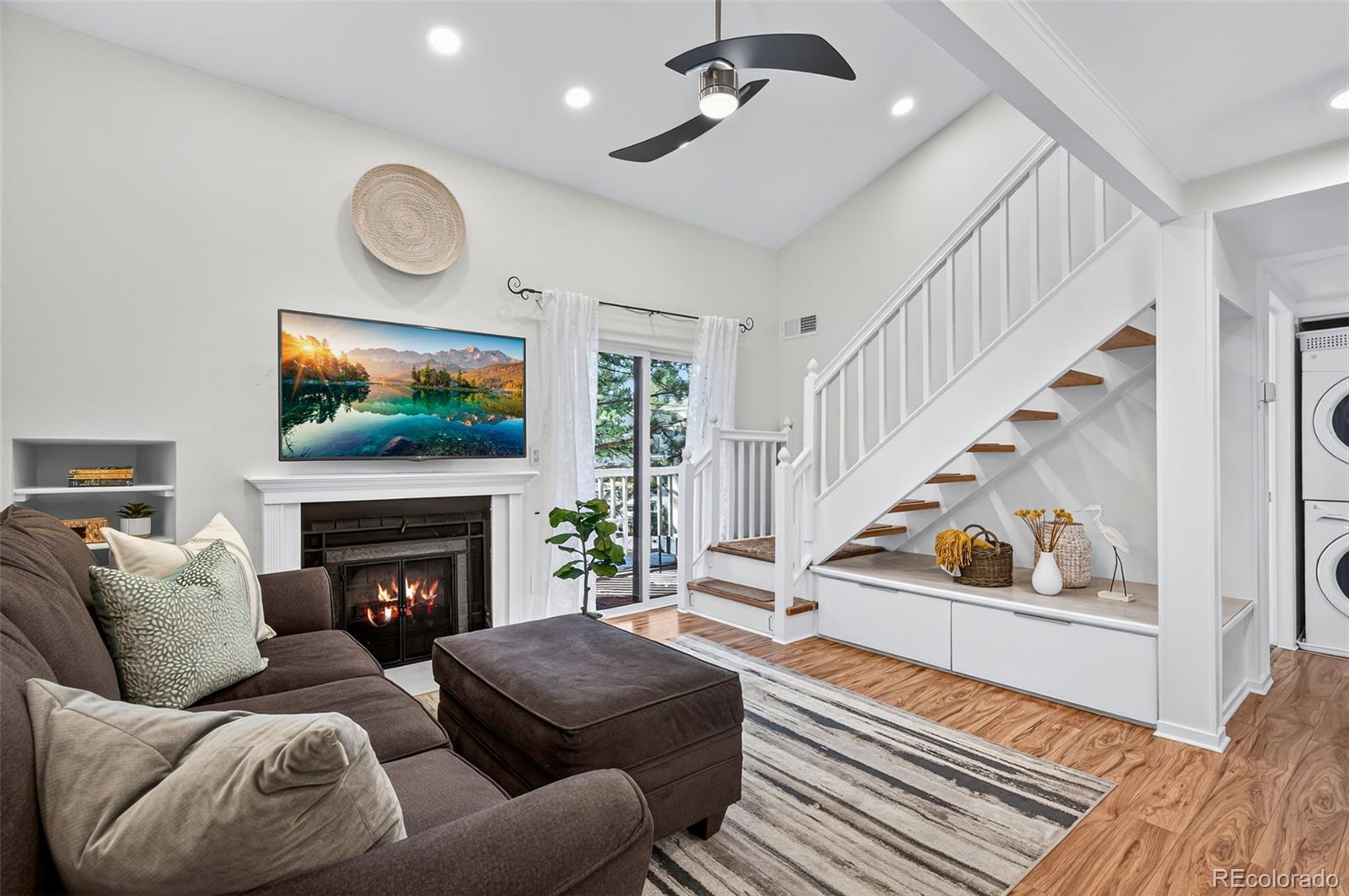 9690 Brentwood Way 207