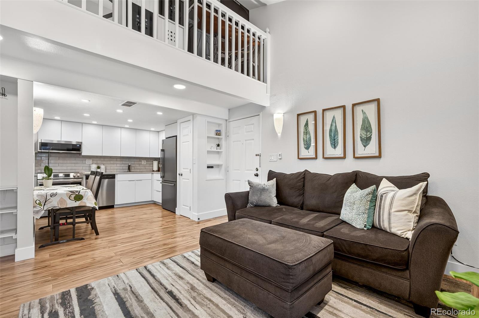 9690 Brentwood Way 207