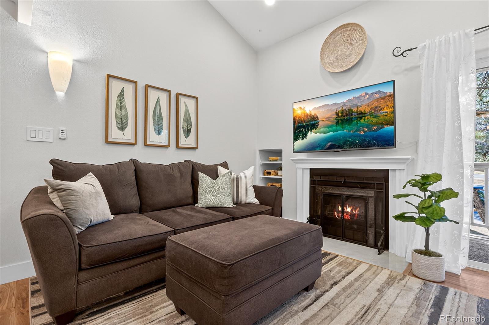 9690 Brentwood Way 207