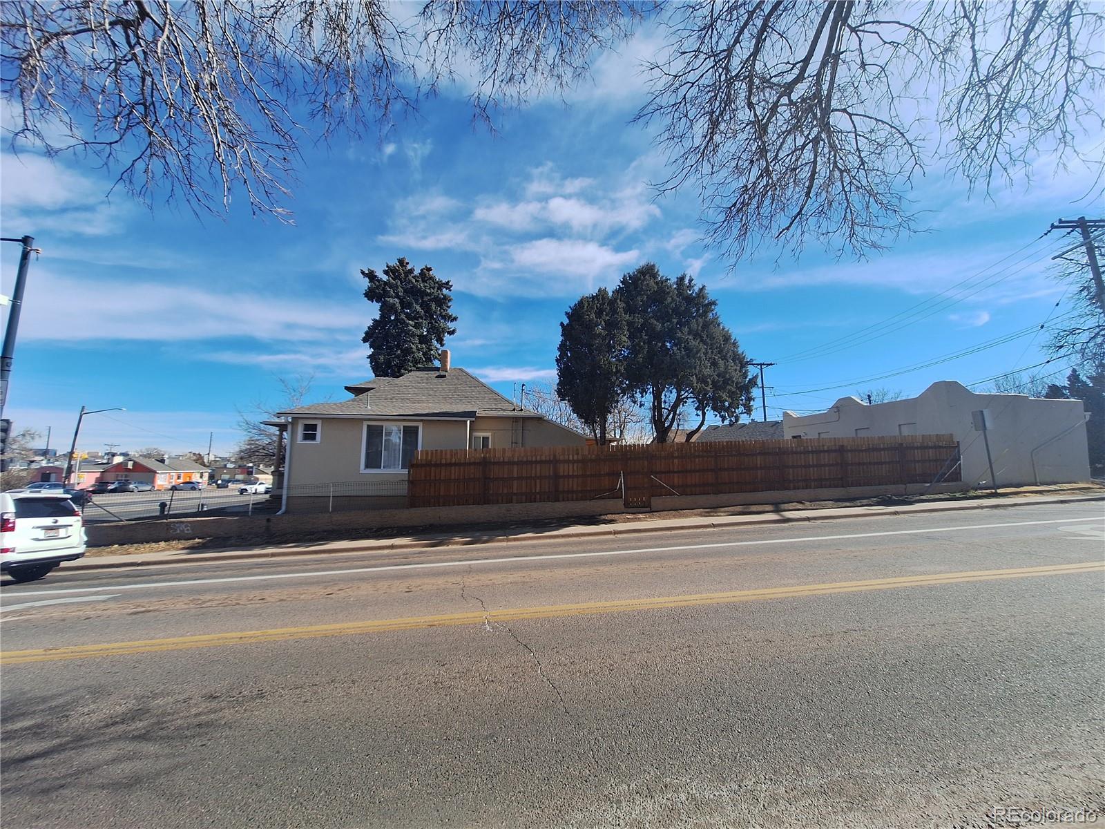 1598 W Alameda Avenue