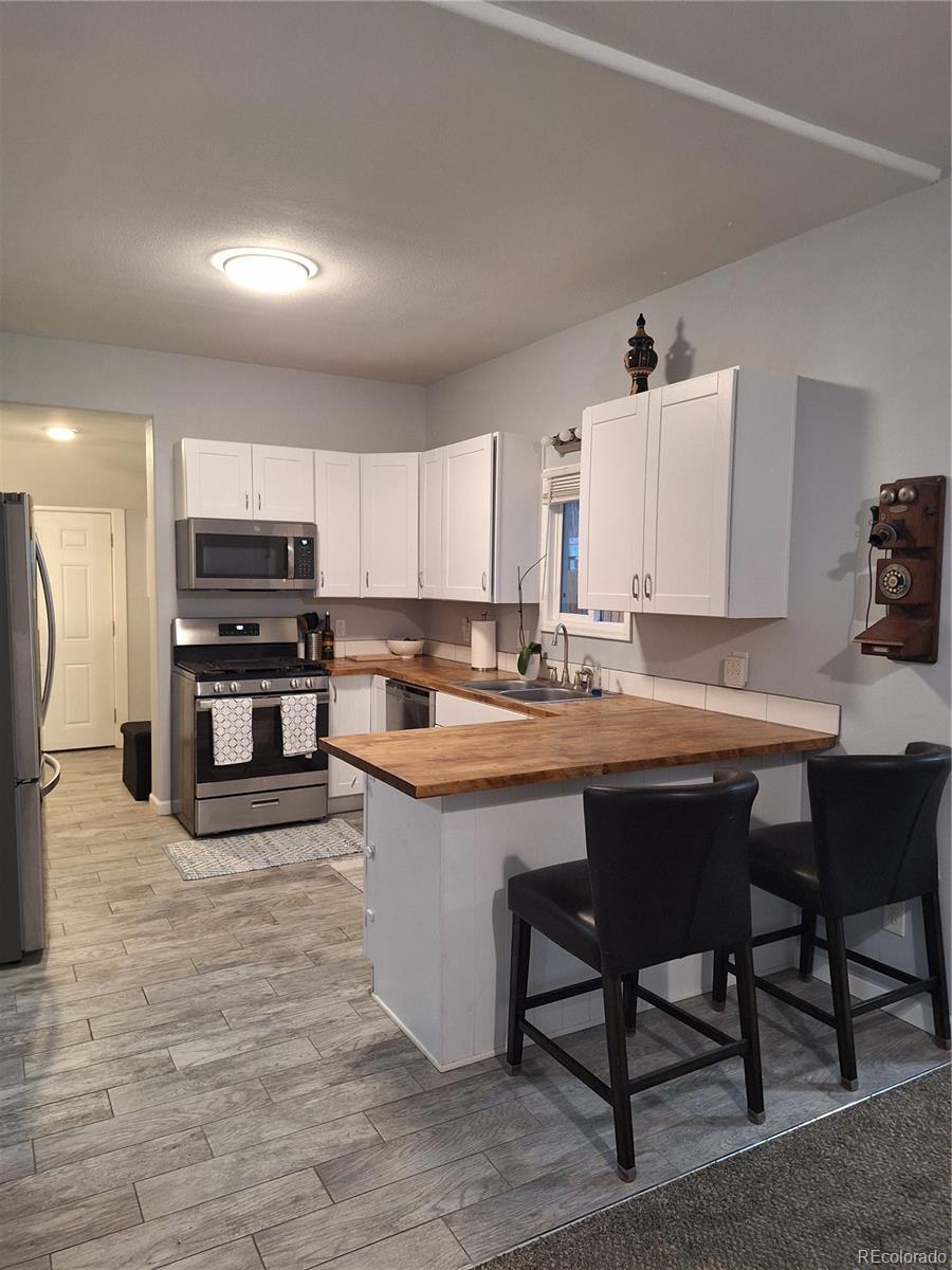 1598 W Alameda Avenue