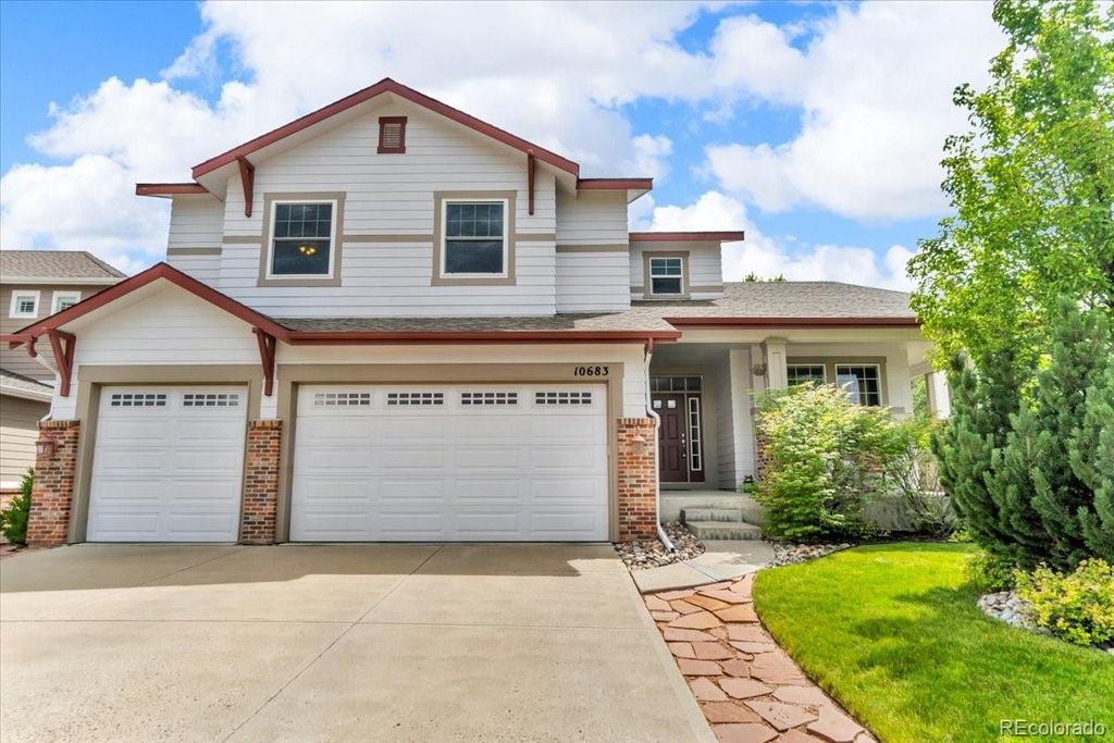 Photo of 10683 Amesbury Way, Highlands Ranch, CO 80126 (MLS # 4161105)