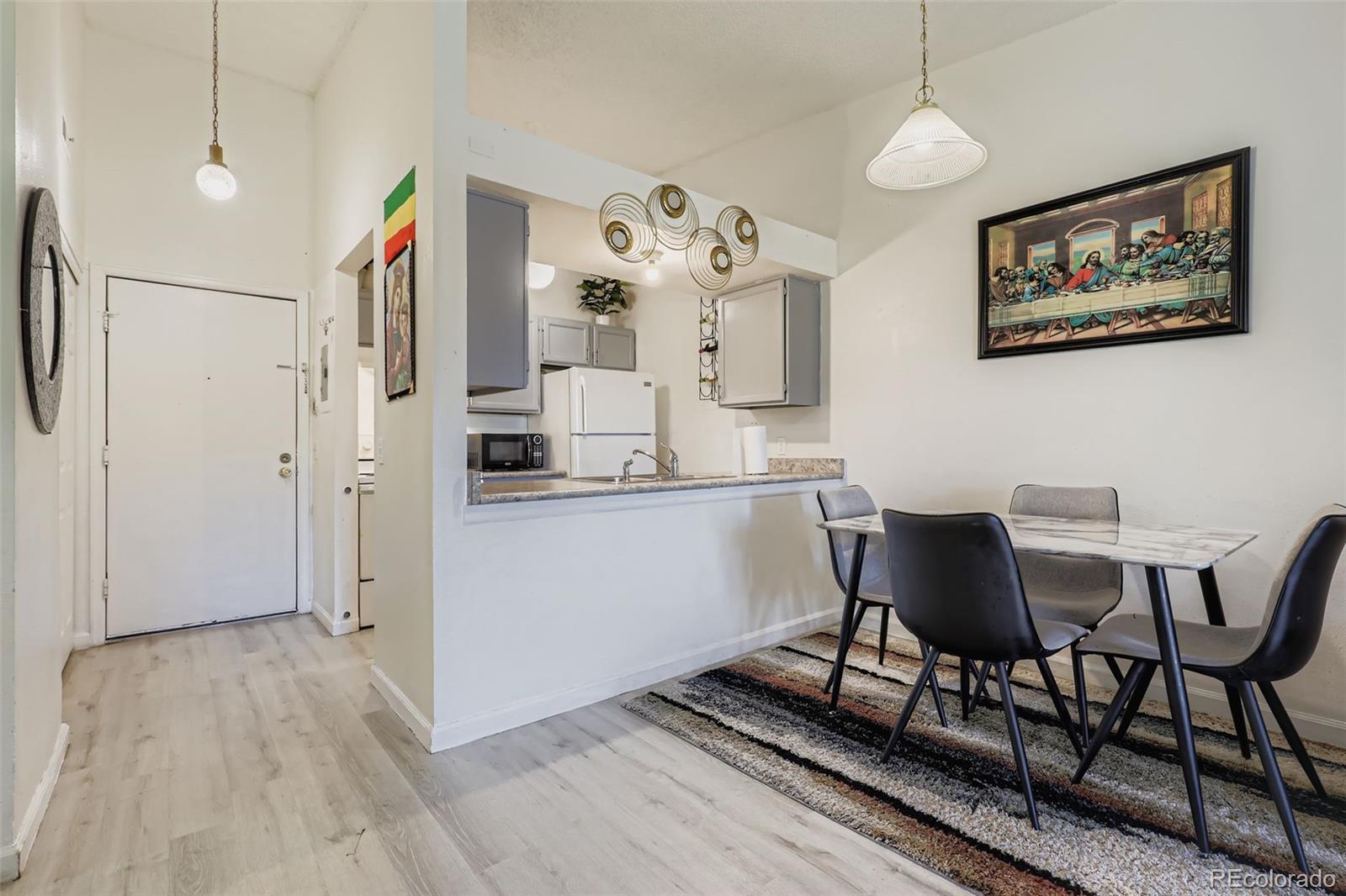 497 S Memphis Way 17