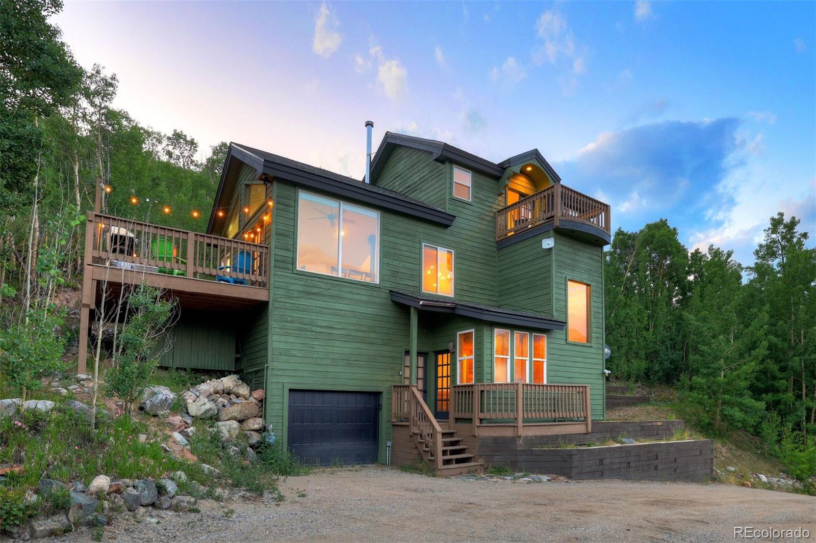 1095 Quartzville