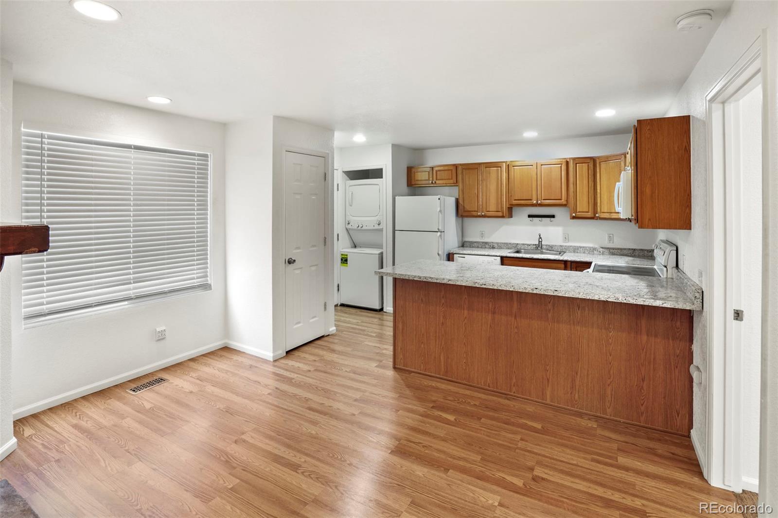 5250 S Huron Way 12-103, Littleton, CO, 80120 3 5250 S Huron Way 12-103