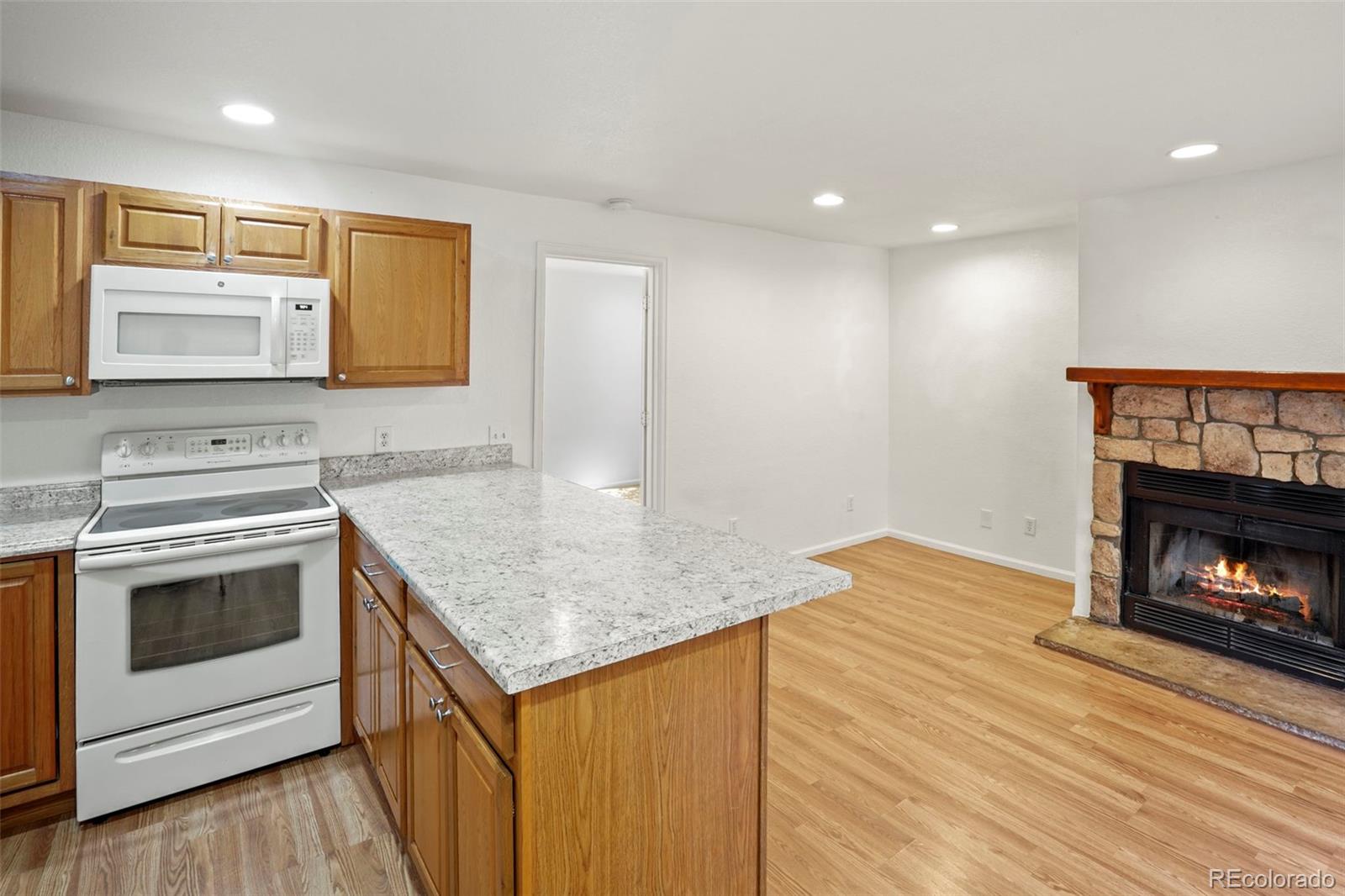 5250 S Huron Way 12-103, Littleton, CO, 80120 2 5250 S Huron Way 12-103