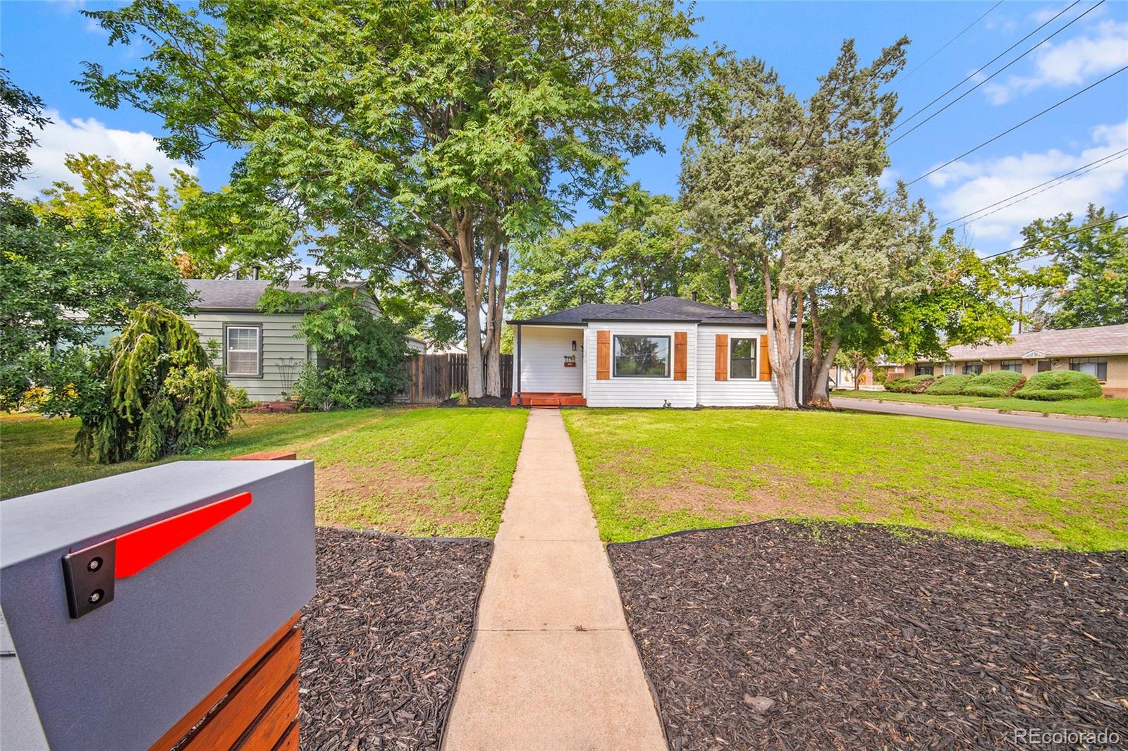 1375 Trenton Street, Denver, CO, 80220 2 1375 Trenton Street
