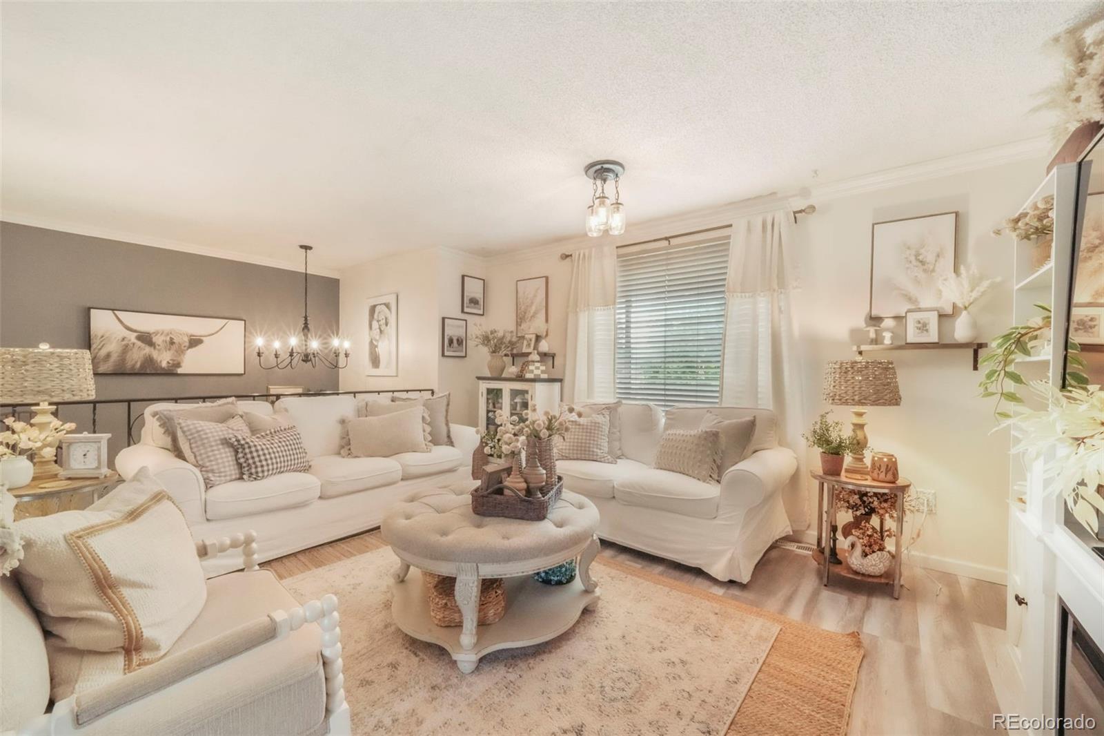 8280 Everett Way