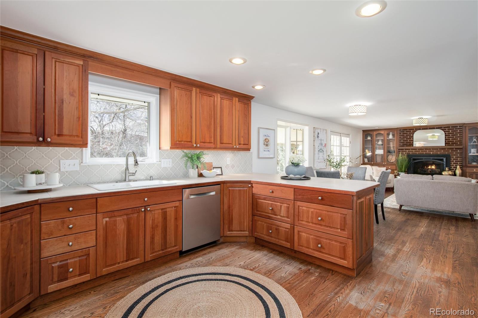 6401 S Marion Street