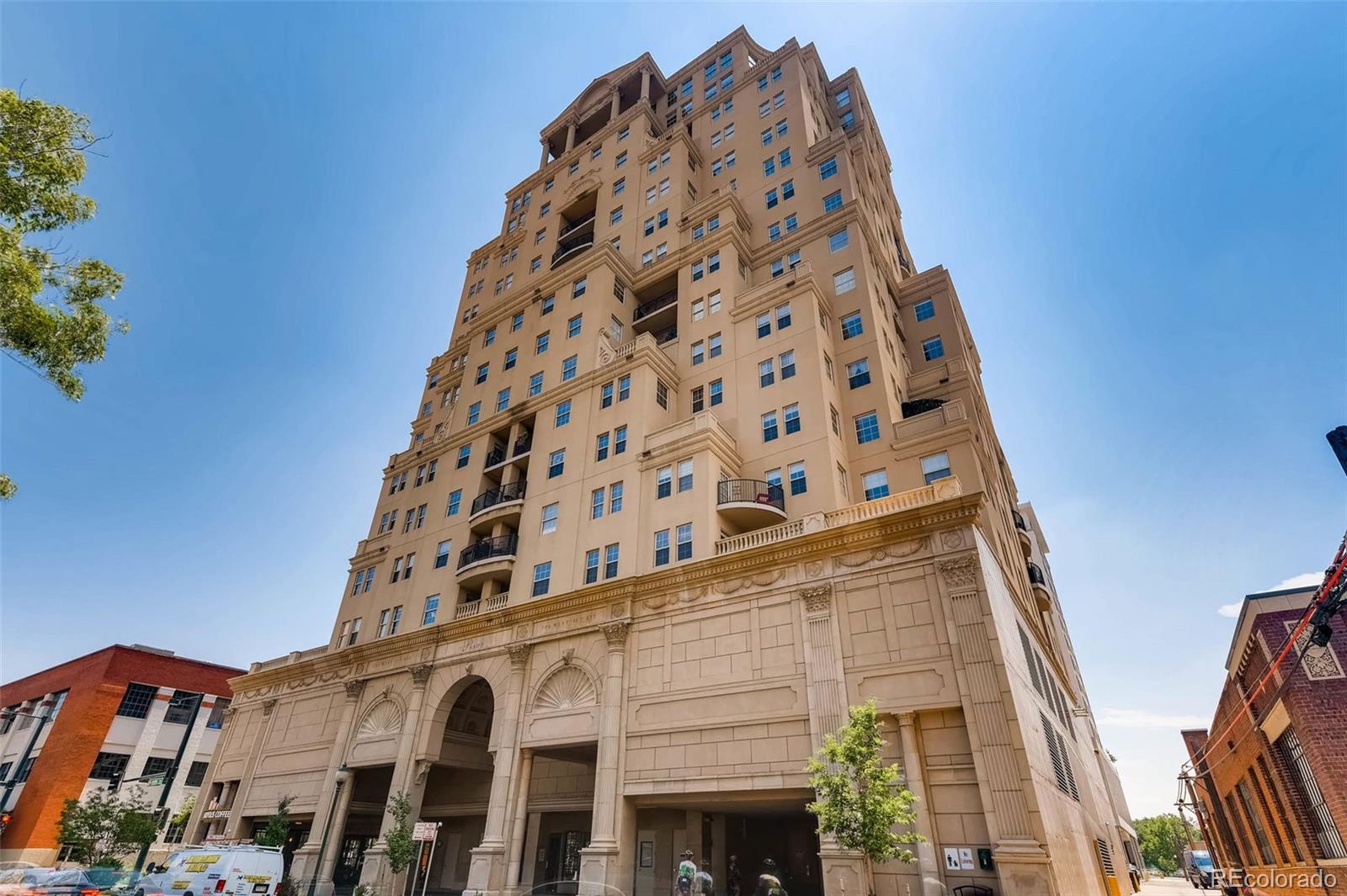 300 W 11th Avenue 5I