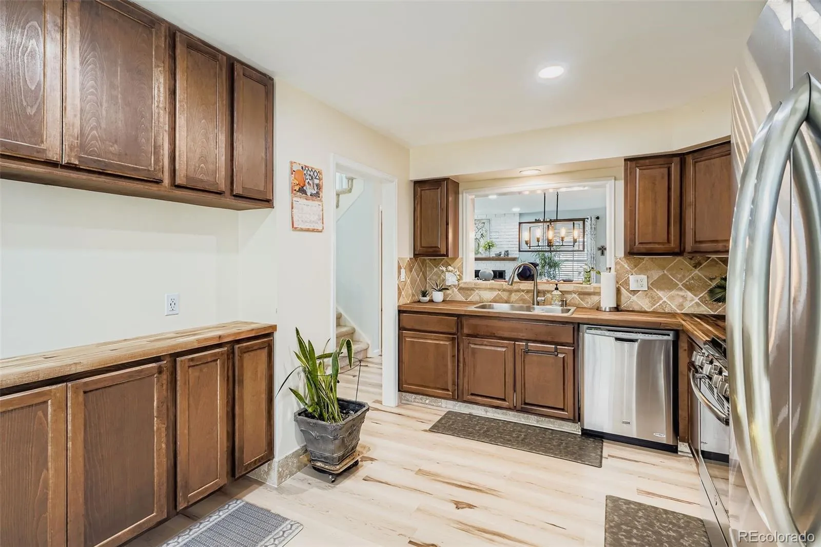 Littleton, Colorado 80123, United States, 3 Bedrooms Bedrooms, ,2 BathroomsBathrooms,Residential,Coming Soon,226408