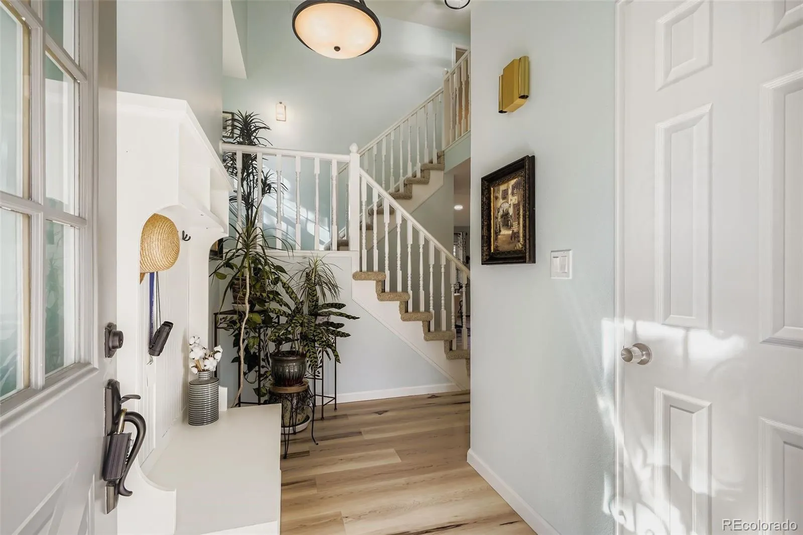 Littleton, Colorado 80123, United States, 3 Bedrooms Bedrooms, ,2 BathroomsBathrooms,Residential,Coming Soon,226408