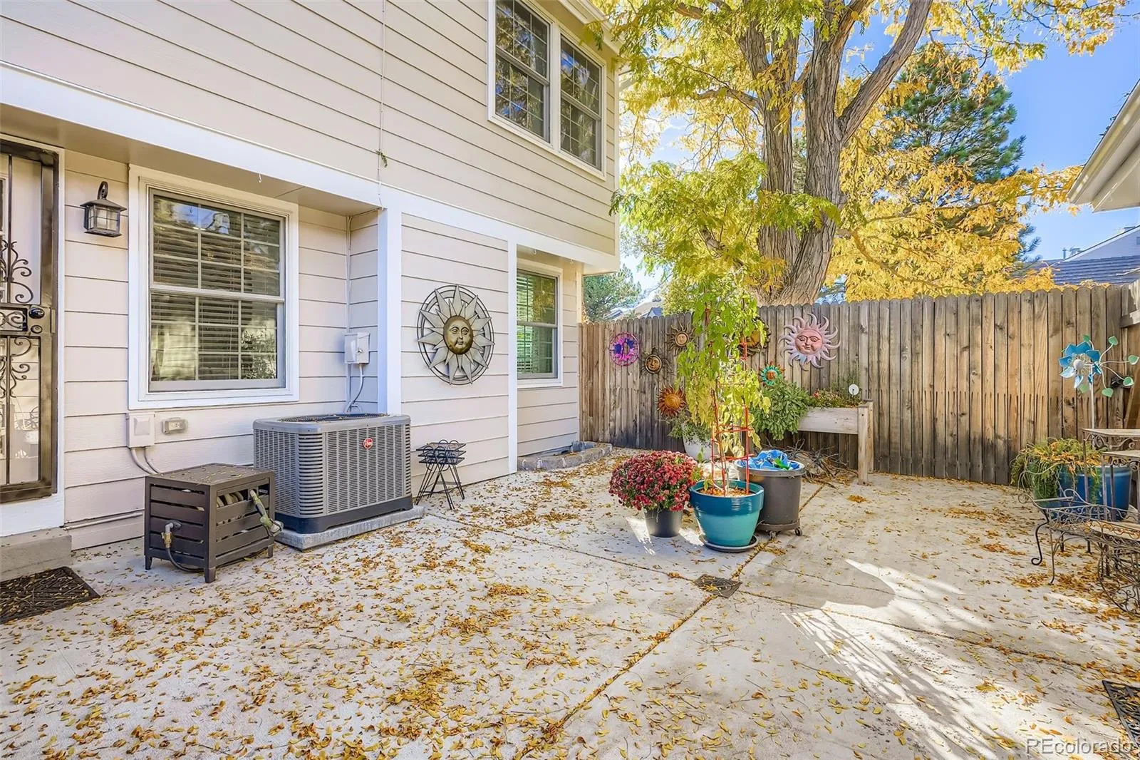 Littleton, Colorado 80123, United States, 3 Bedrooms Bedrooms, ,2 BathroomsBathrooms,Residential,Coming Soon,226408