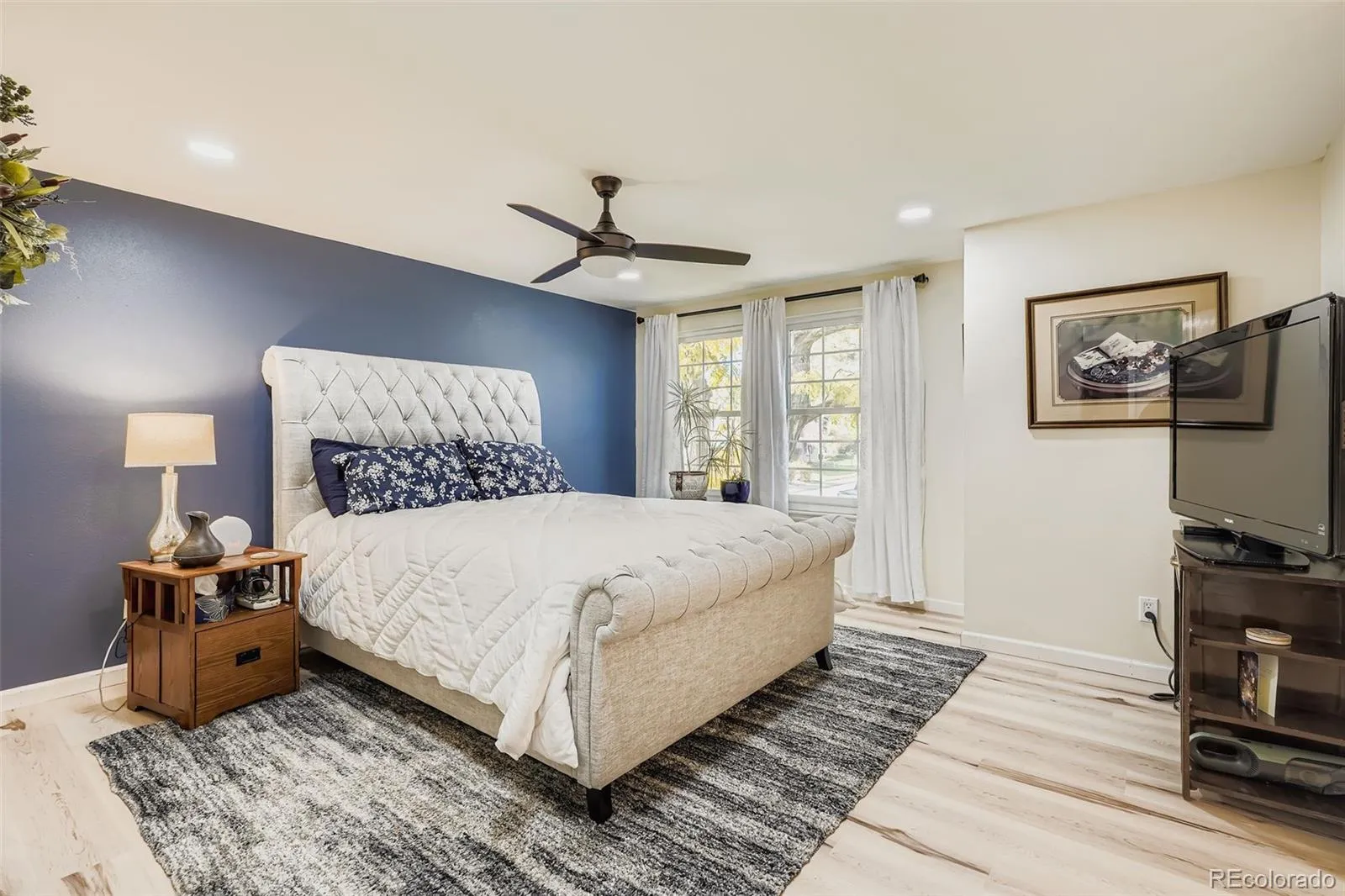 Littleton, Colorado 80123, United States, 3 Bedrooms Bedrooms, ,2 BathroomsBathrooms,Residential,Coming Soon,226408