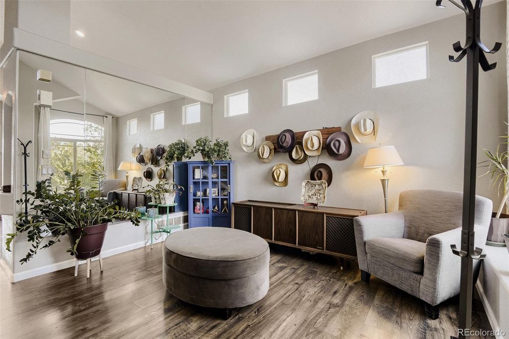 Photo of 7431 Bison Place, Littleton, CO 80125 (MLS # 8209969)