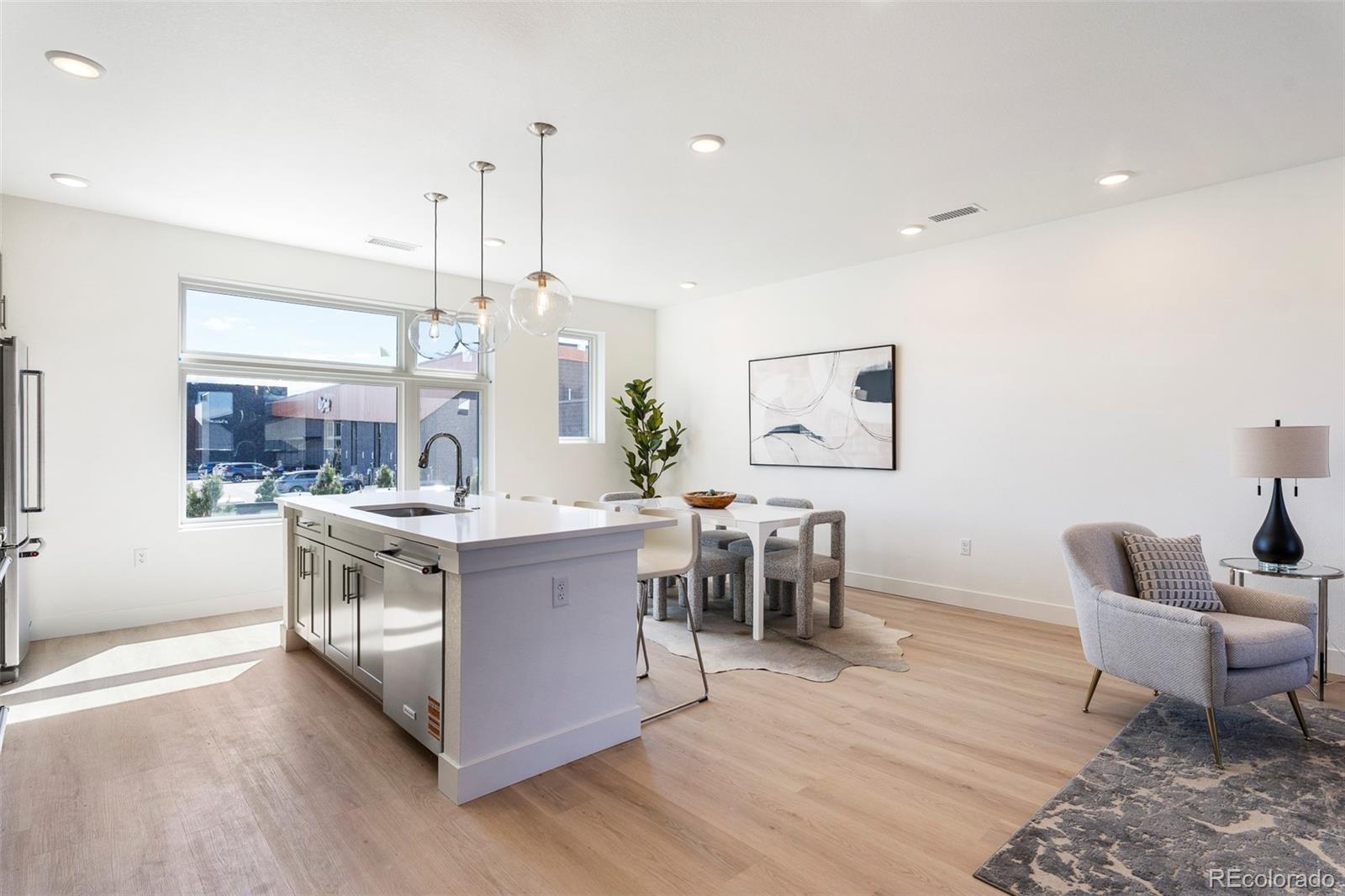 18 Oneida Court