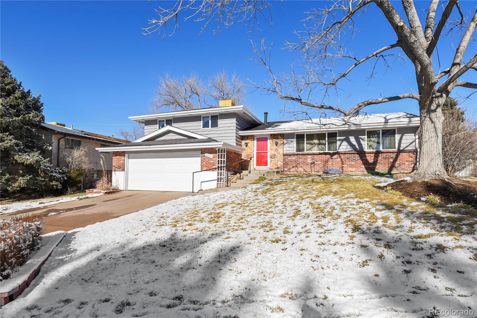 4435 E Hinsdale Place