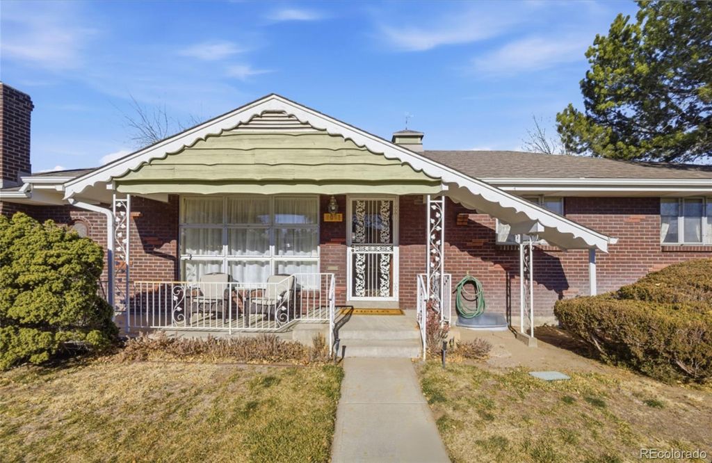Photo of 6081 Demott Avenue, Commerce City, CO 80022 (MLS # 9585277)