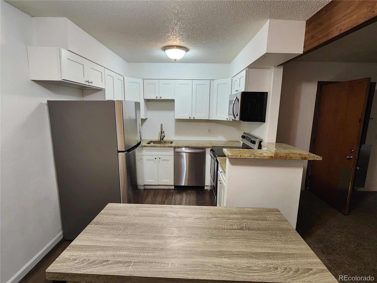 430 Zang Street 4-105