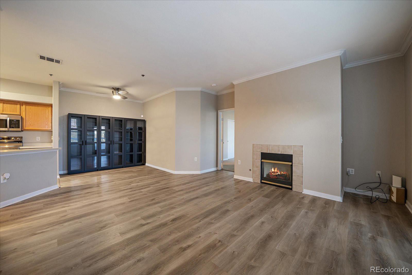 6017 Castlegate Drive F17