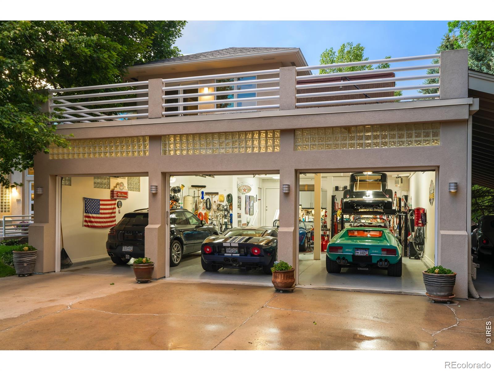 2541 Tamarack Avenue